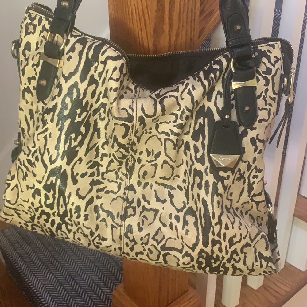 Jessica Simpson animal print handbag
